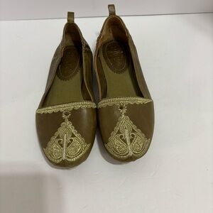 Latigo Brown and Cream Embroidered Flats